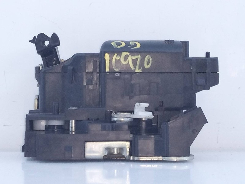 Recambio de cerradura puerta delantera derecha para dacia dokker express ambiance referencia OEM IAM   E1-A1-4-2