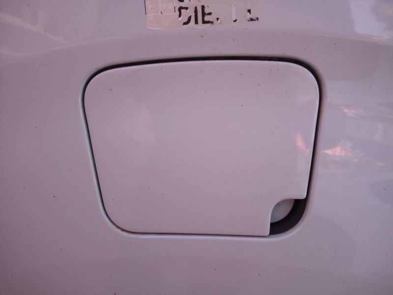 Recambio de tapa exterior combustible para opel vivaro furgón l select referencia OEM IAM   