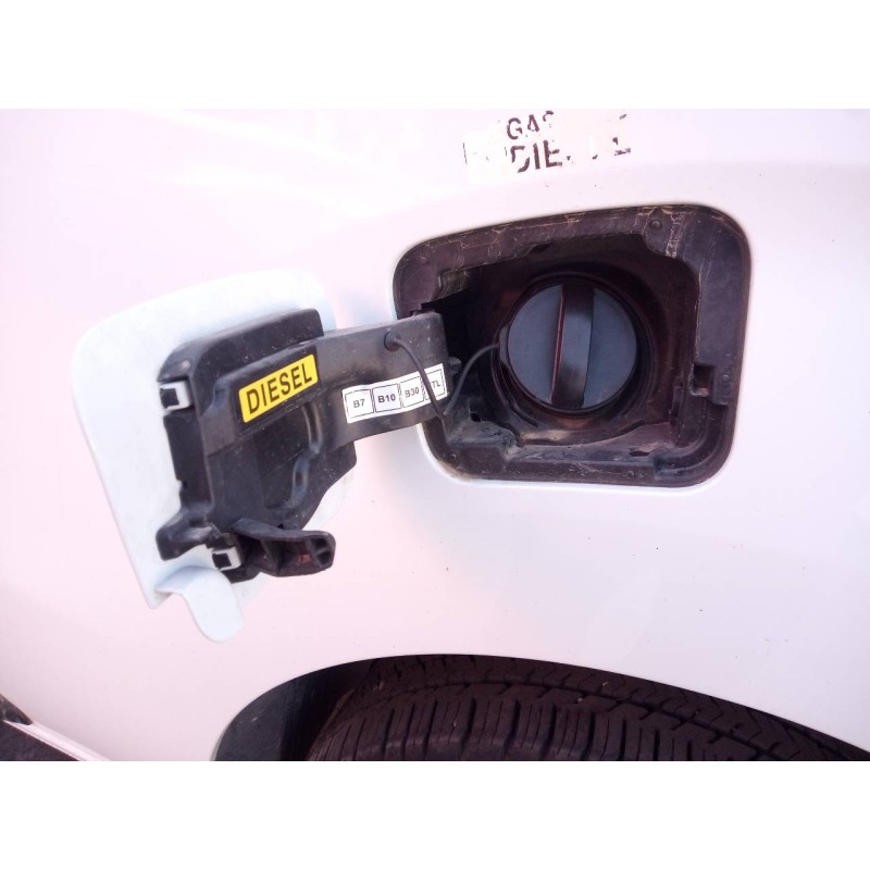 Recambio de tapa exterior combustible para opel vivaro furgón l select referencia OEM IAM   