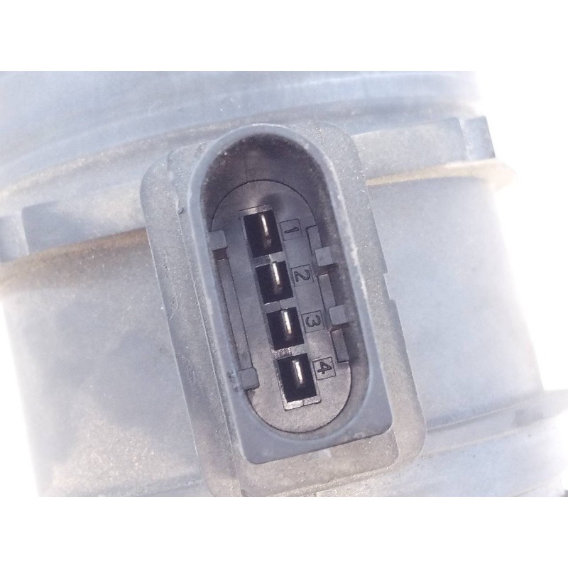 Recambio de caudalimetro para bmw serie 1 berlina (e81/e87) 116d referencia OEM IAM 8509724 0281006146 E3-A2-23-3