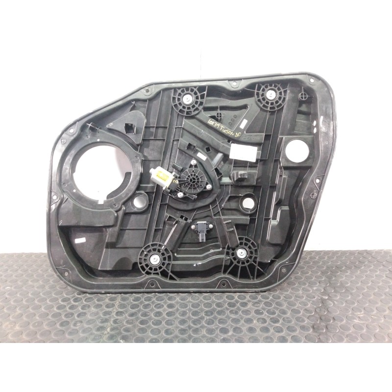 Recambio de elevalunas delantero derecho para hyundai tucson essence bluedrive 2wd referencia OEM IAM 82460D7000  P2-B4-17