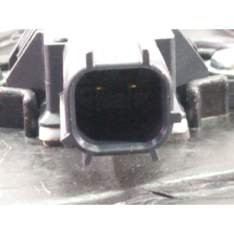 Recambio de elevalunas delantero derecho para hyundai tucson essence bluedrive 2wd referencia OEM IAM 82460D7000  P2-B4-17