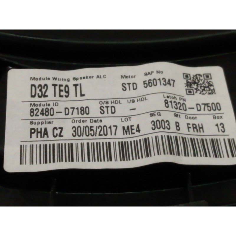 Recambio de elevalunas delantero derecho para hyundai tucson essence bluedrive 2wd referencia OEM IAM 82460D7000  P2-B4-17