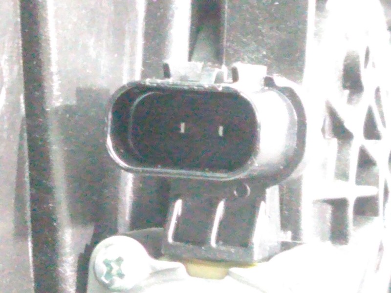 Recambio de elevalunas delantero derecho para hyundai tucson essence bluedrive 2wd referencia OEM IAM 82460D7000  P2-B4-17