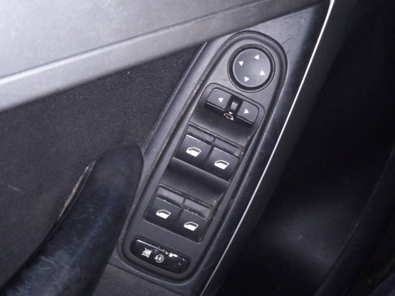Recambio de mando elevalunas delantero izquierdo para citroën c4 picasso monospace referencia OEM IAM   