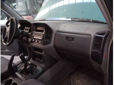 Recambio de salpicadero para mitsubishi montero (v60/v70) 3.2 di-d glx toubkal (3-ptas.) referencia OEM IAM   