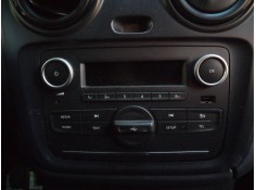 SISTEMA AUDIO / RADIO CD 