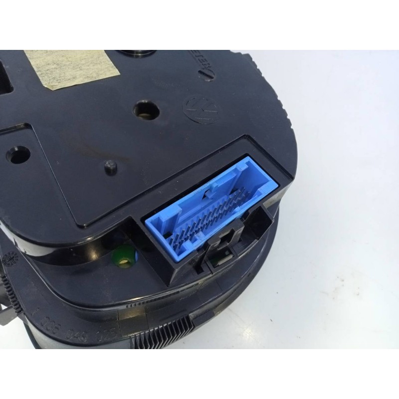 Recambio de cuadro instrumentos para volkswagen bora berlina (1j2) conceptline referencia OEM IAM   E2-A1-37-7