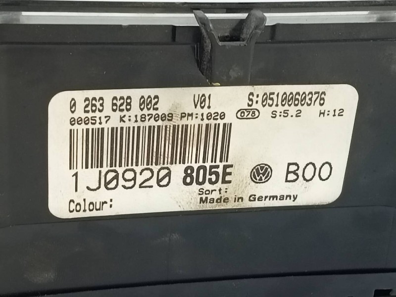 Recambio de cuadro instrumentos para volkswagen bora berlina (1j2) conceptline referencia OEM IAM   E2-A1-37-7