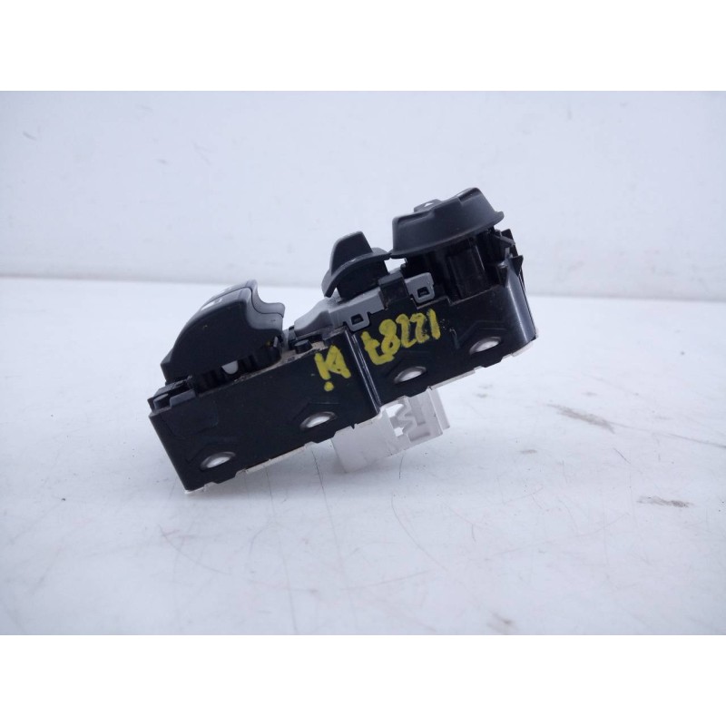 Recambio de mando elevalunas delantero izquierdo para peugeot expert furgón pro standard referencia OEM IAM 96784561ZD  E3-B2-24