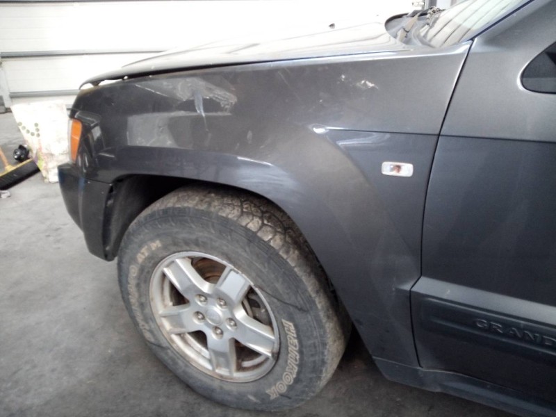 Recambio de aleta delantera izquierda para jeep gr. cherokee (wh) 3.0 crd limited referencia OEM IAM   