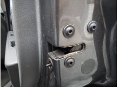 CERRADURA PUERTA TRASERA DERECHA 