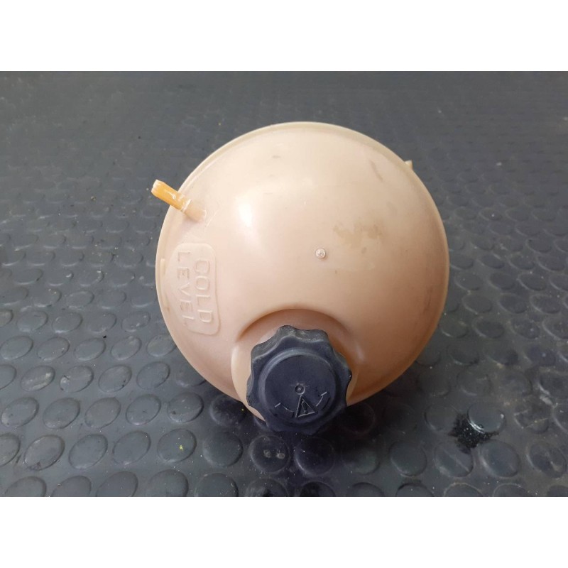 Recambio de deposito expansion para land rover defender (ld) 90 e familiar referencia OEM IAM   P2-B3-18