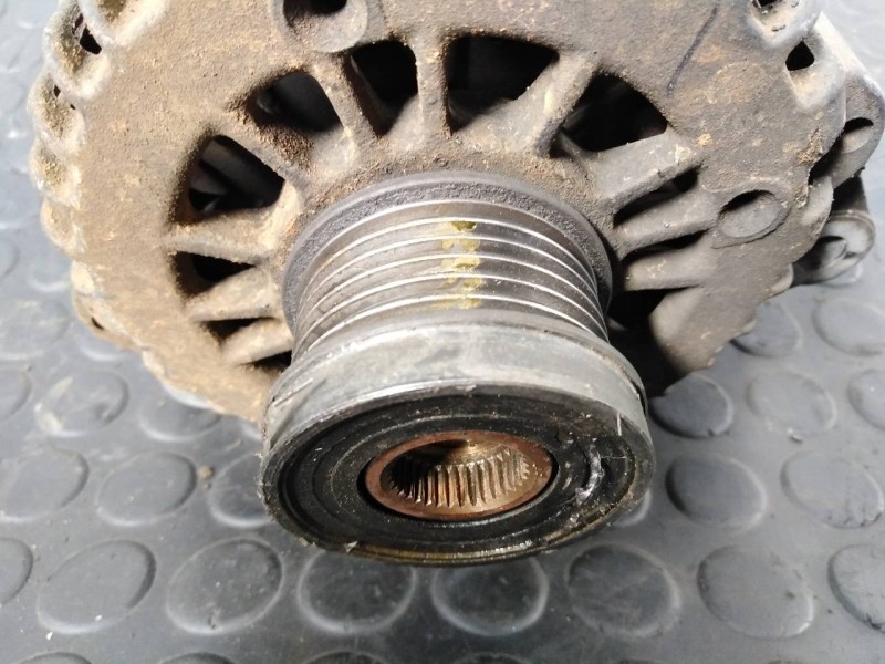 Recambio de alternador para ssangyong kyron 200 xdi limited referencia OEM IAM A6651540002  P3-A5-26-1