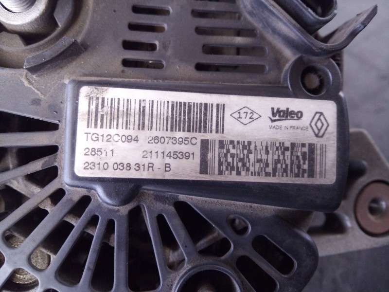 Recambio de alternador para dacia duster laureate 4x2 referencia OEM IAM 231003831R TG12C094 P3-A5-18-2