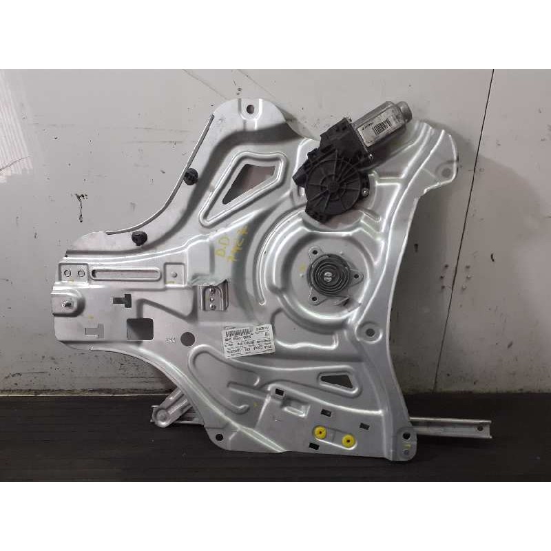 Recambio de elevalunas delantero derecho para hyundai ix35 tecno awd referencia OEM IAM 82480V2Y000  P2-B4-9