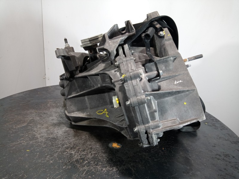 Recambio de caja cambios para dacia duster laureate 4x2 referencia OEM IAM TL4043  M1-B3-134