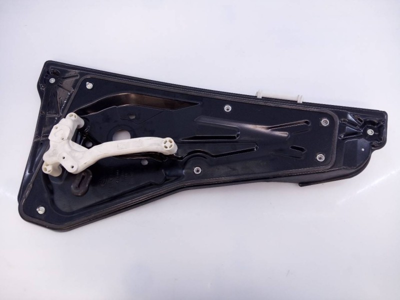 Recambio de elevalunas trasero izquierdo para land rover range rover sport v8 td se referencia OEM IAM 070301D2R5A  E1-B4-15-2