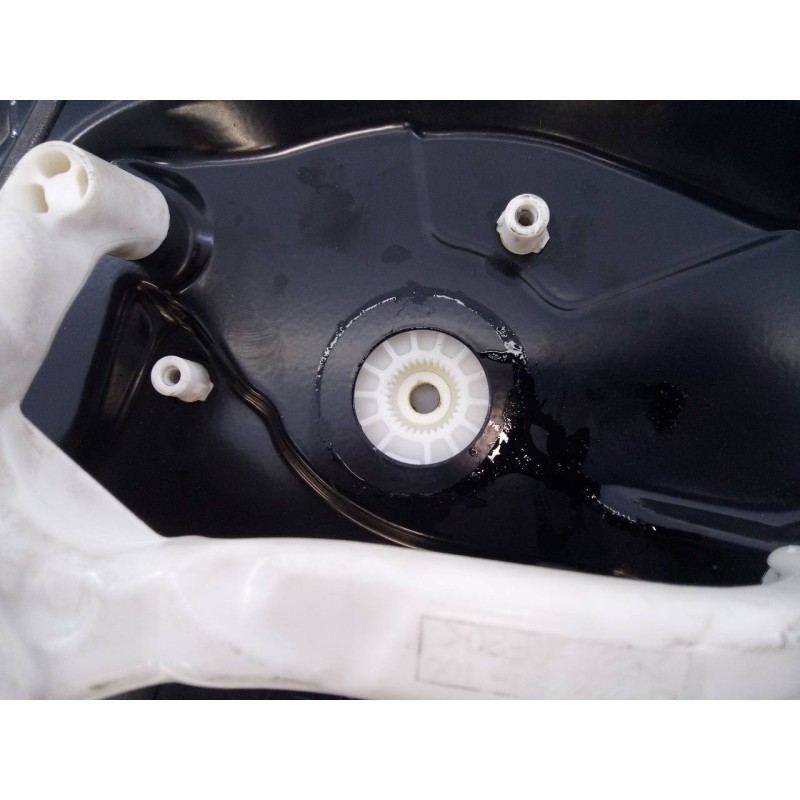 Recambio de elevalunas trasero izquierdo para land rover range rover sport v8 td se referencia OEM IAM 070301D2R5A  E1-B4-15-2