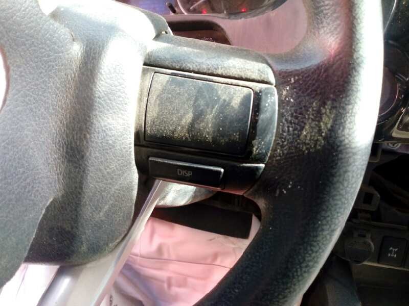 Recambio de volante para toyota hilux (kun) referencia OEM IAM   