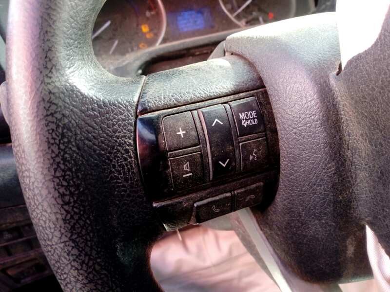 Recambio de volante para toyota hilux (kun) referencia OEM IAM   