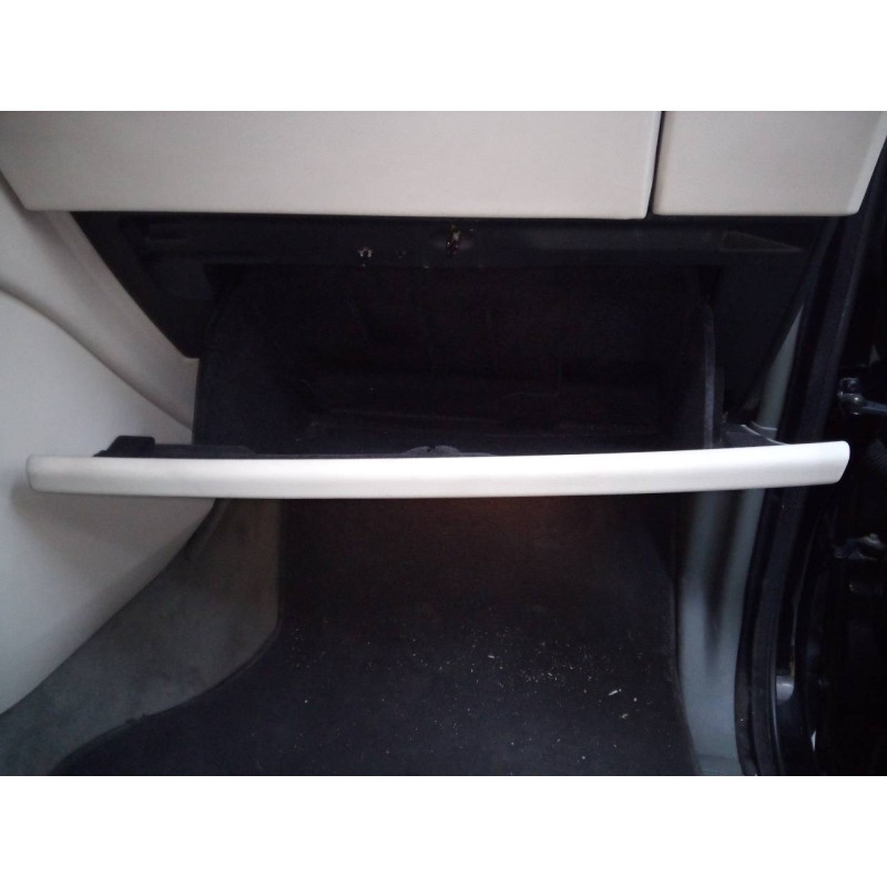 Recambio de guantera para land rover range rover sport v8 td se referencia OEM IAM   