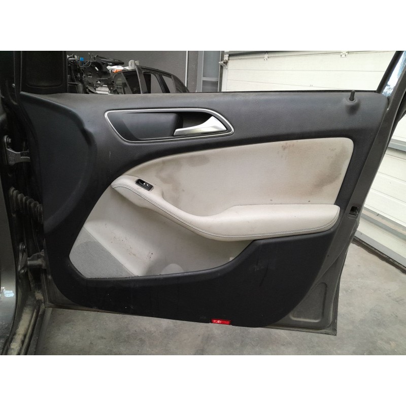 Recambio de guarnecido puerta delantera derecha para mercedes-benz clase b sports tourer (w246, w242) b 180 cdi / d (246.212) re