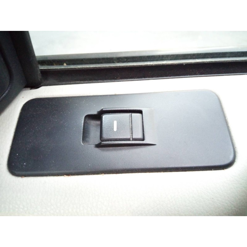 Recambio de mando elevalunas trasero derecho para land rover range rover sport v8 td se referencia OEM IAM   