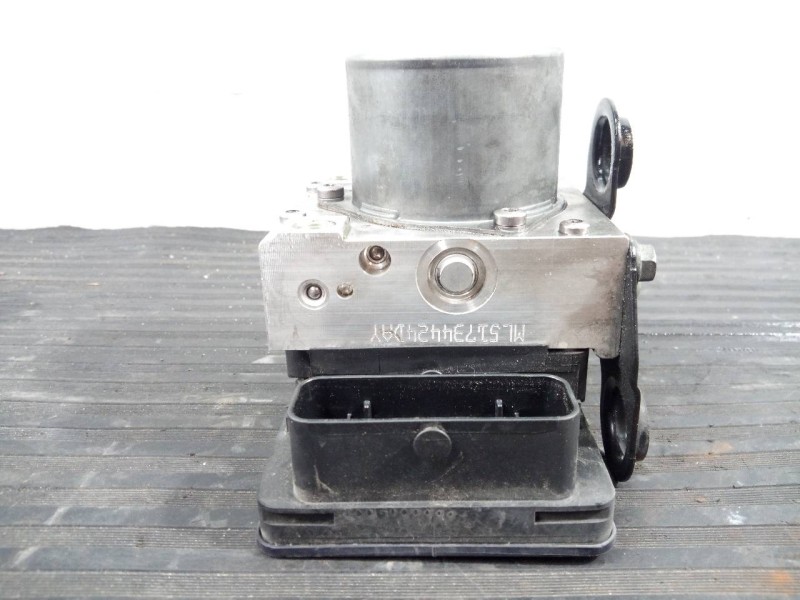 Recambio de abs para skoda rapid active referencia OEM IAM 6R0614517BQ  P3-A8-8-5