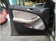 GUARNECIDO PUERTA DELANTERA IZQUIERDA 