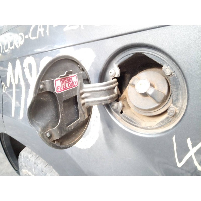 Recambio de tapa exterior combustible para jeep gr. cherokee (wh) 3.0 crd limited referencia OEM IAM   