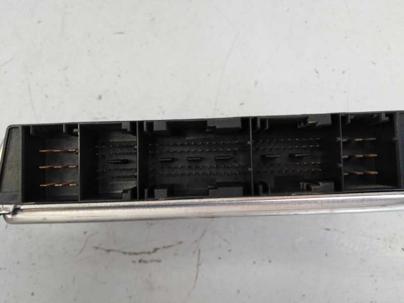 Recambio de centralita motor uce para audi a6 berlina (4b2) 2.5 v6 24v tdi referencia OEM IAM 4B0907401H 0281001781 E1-B6-43-2