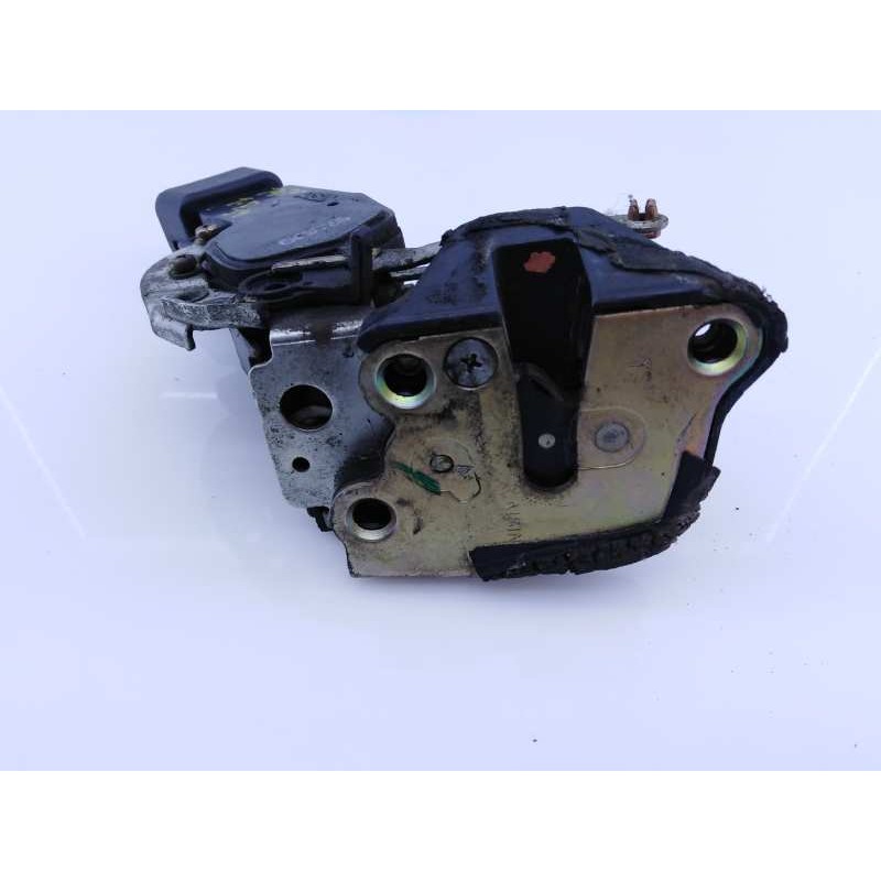 Recambio de cerradura puerta trasera derecha para toyota land cruiser (j9) td gx (5-ptas.) referencia OEM IAM   E2-B4-5-2