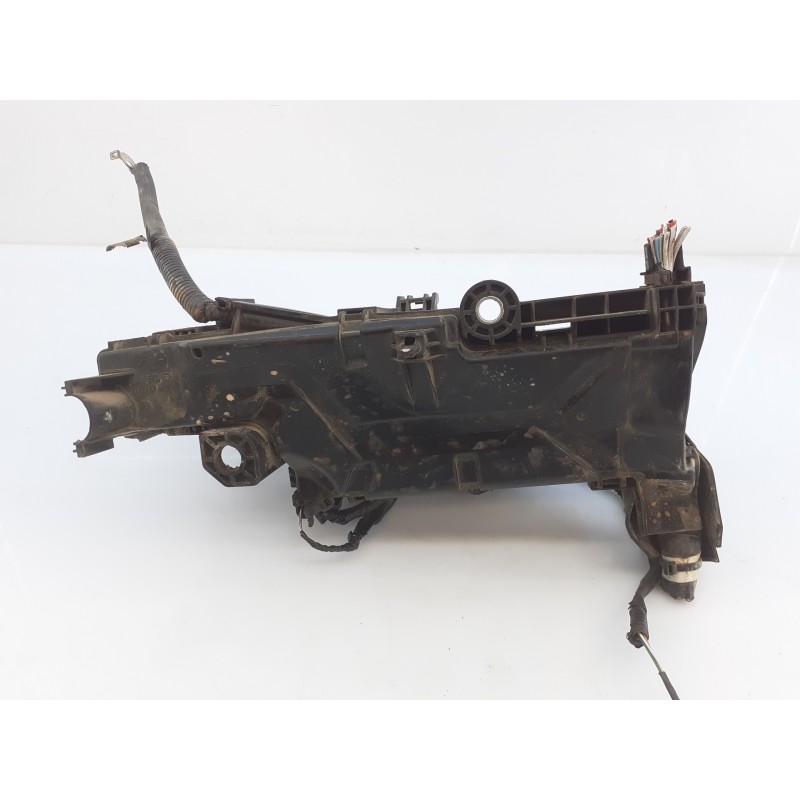 Recambio de caja reles / fusibles para toyota hilux (kun) referencia OEM IAM   E2-B4-13-1