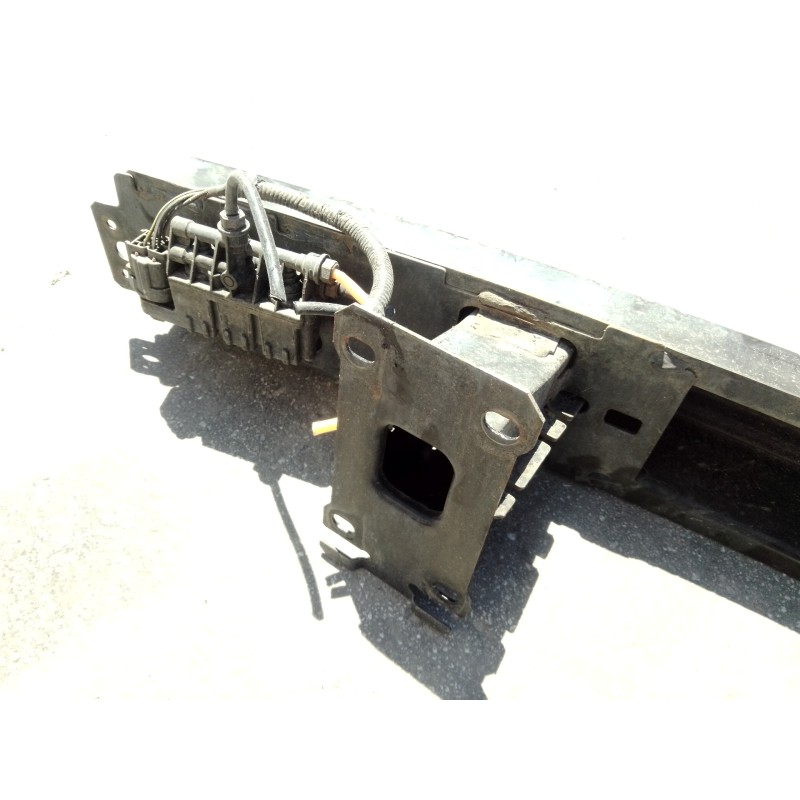 Recambio de refuerzo paragolpes delantero para land rover range rover sport v8 td se referencia OEM IAM   P1-A1-50