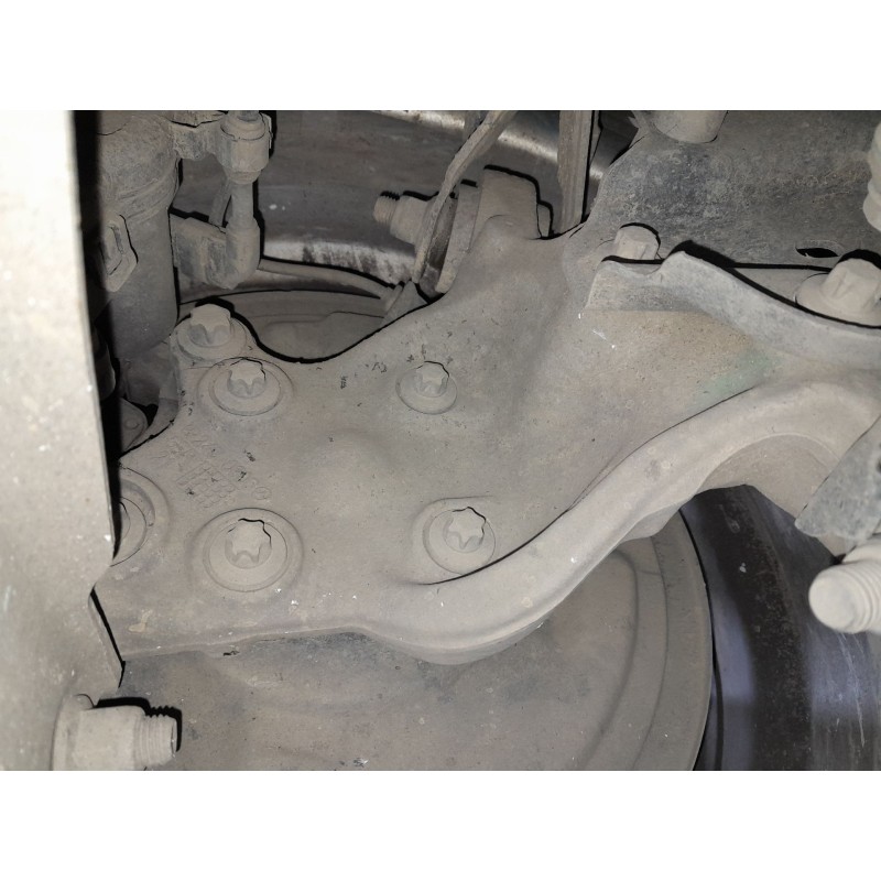 Recambio de mangueta trasera izquierda para mercedes-benz clase b sports tourer (w246, w242) b 180 cdi / d (246.212) referencia 