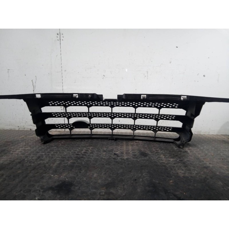 Recambio de rejilla delantera para land rover range rover sport v8 td se referencia OEM IAM   P2-A2-38