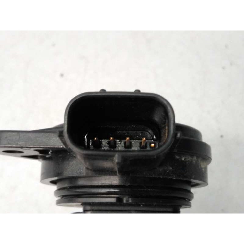 Recambio de caudalimetro para toyota hilux (kun) referencia OEM IAM 2220430030 1975000030 E3-B2-14-3