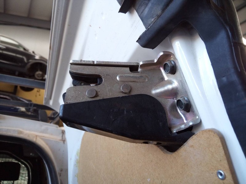 Recambio de cerradura maletero / porton para nissan nv 200 (m20) kasten comfort referencia OEM IAM   