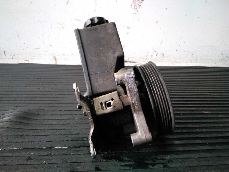 Recambio de bomba direccion para ssangyong rodius xdi deluxe 4wd referencia OEM IAM   P3-B4-3-1