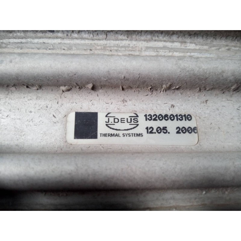 Recambio de intercooler para toyota yaris (ksp9/scp9/nlp9) básico referencia OEM IAM 1320601310  P2-A11-13