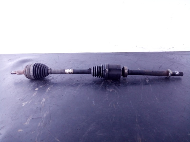 Recambio de transmision delantera derecha para dacia duster laureate 4x2 referencia OEM IAM 391003840R  P1-A6-29