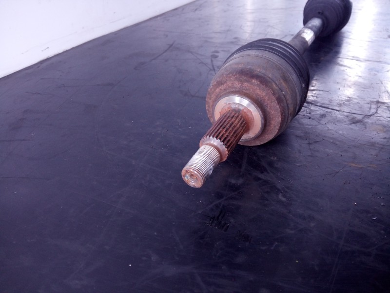 Recambio de transmision delantera derecha para dacia duster laureate 4x2 referencia OEM IAM 391003840R  P1-A6-29