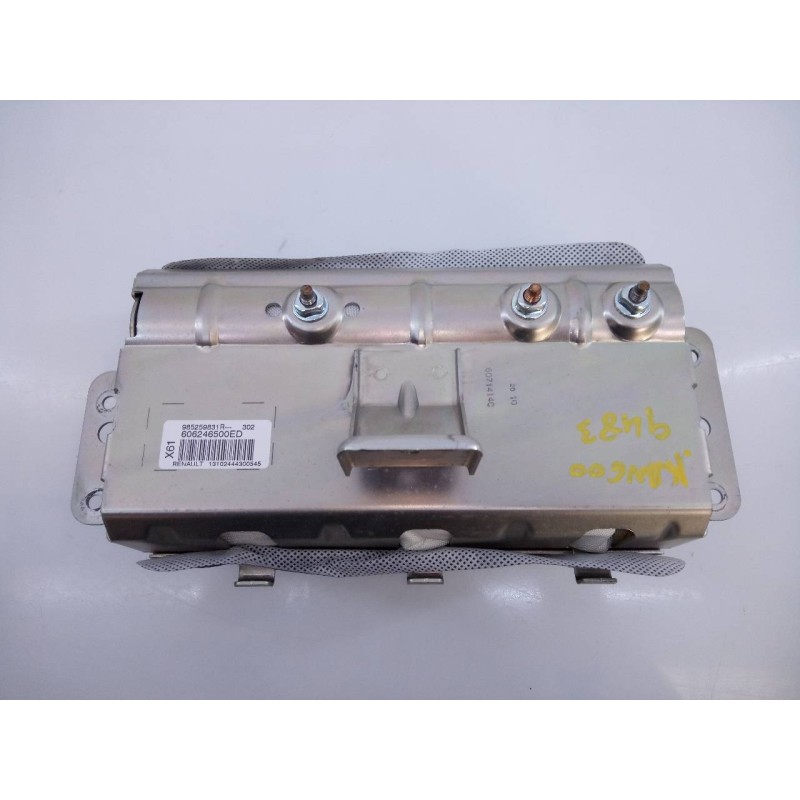 Recambio de airbag delantero derecho para renault kangoo expression referencia OEM IAM 606246500ED 98529831R E1-A1-12-2
