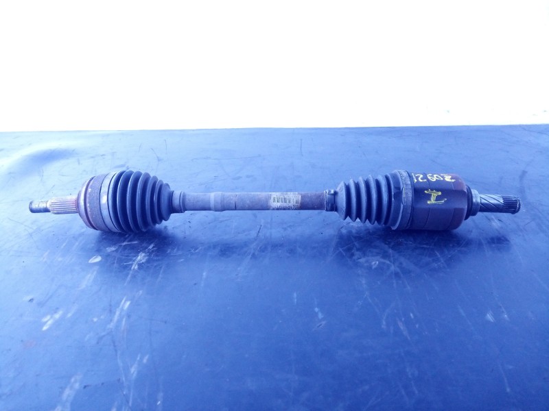 Recambio de transmision delantera izquierda para dacia duster laureate 4x2 referencia OEM IAM 391016491R  P1-A6-29