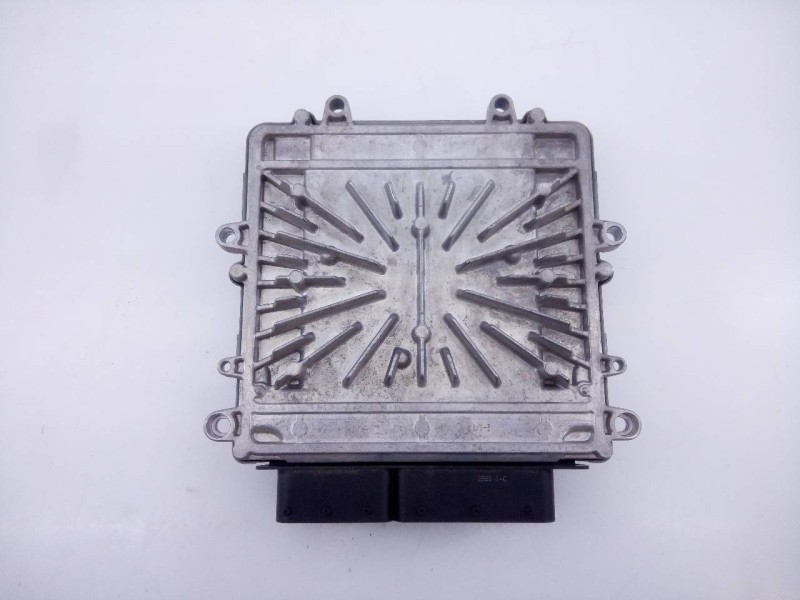 Recambio de centralita motor uce para volvo xc70 kinetic awd referencia OEM IAM P31303388 0281015286 E3-B5-44-4