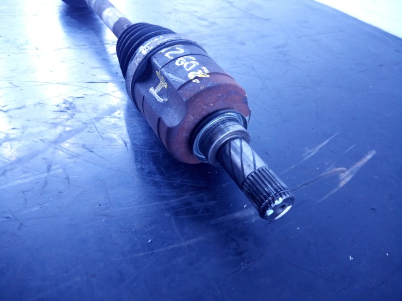 Recambio de transmision delantera izquierda para dacia duster laureate 4x2 referencia OEM IAM 391016491R  P1-A6-29