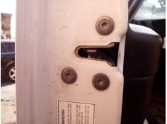 CERRADURA PUERTA DELANTERA IZQUIERDA 