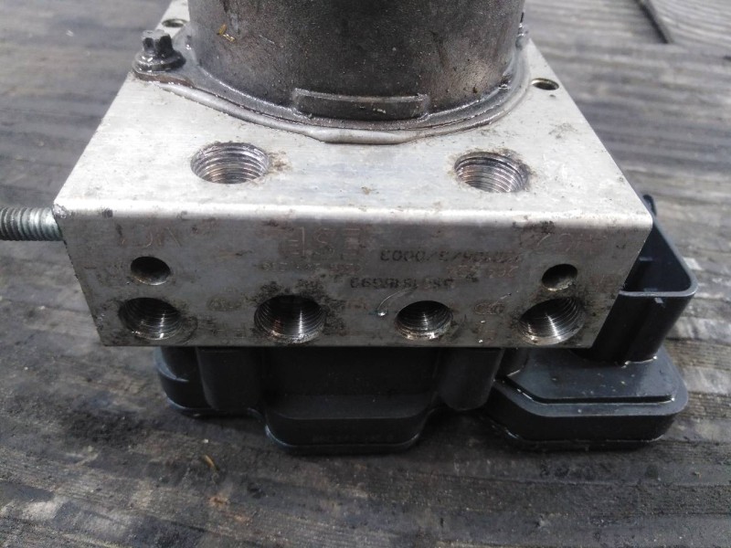 Recambio de abs para iveco daily furgón fg 33 s ... v batalla 3000 referencia OEM IAM 5801815699 15010630003 P3-A8-4-5