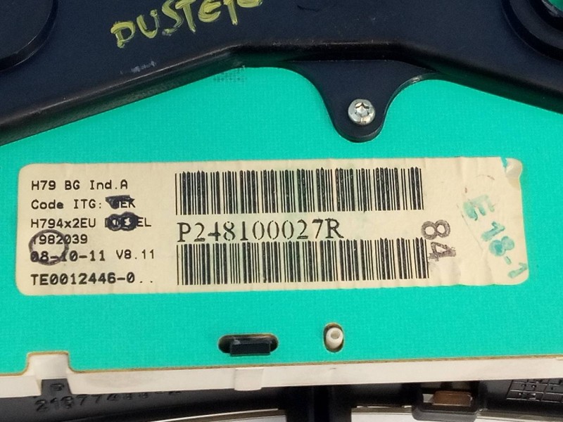 Recambio de cuadro instrumentos para dacia duster laureate 4x2 referencia OEM IAM P248100027R  E2-A1-43-1